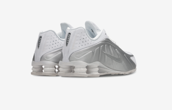Nike Shox R4 - Image 4